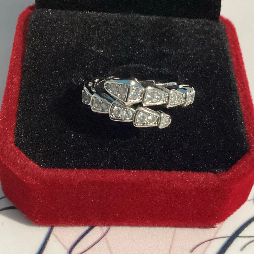 🐍18k White Gold plated Serpentine Snake Cz Diamond Ring